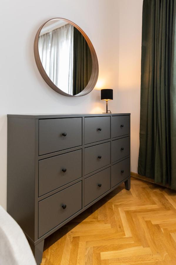 Industrial 2-Bdr Flat By The National Stadium Sofie Exteriér fotografie