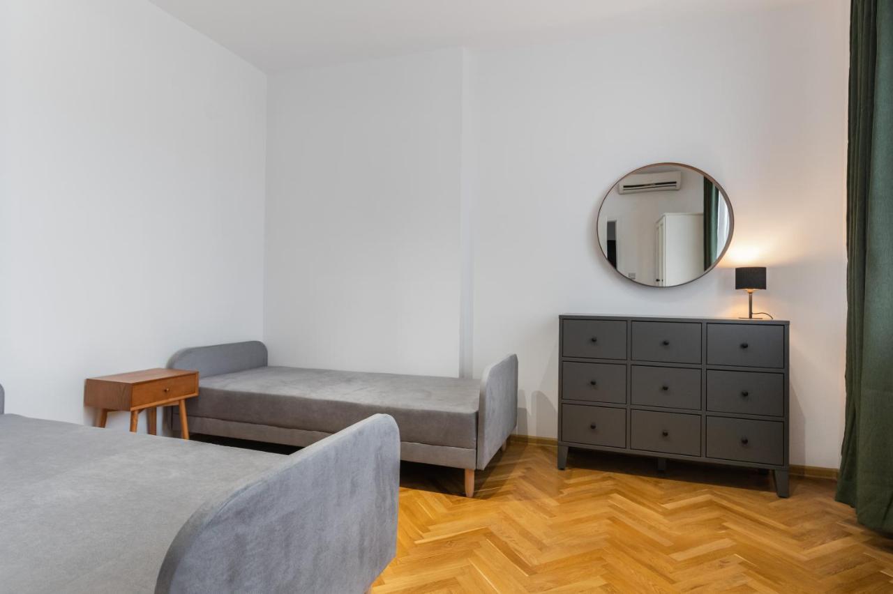 Industrial 2-Bdr Flat By The National Stadium Sofie Exteriér fotografie
